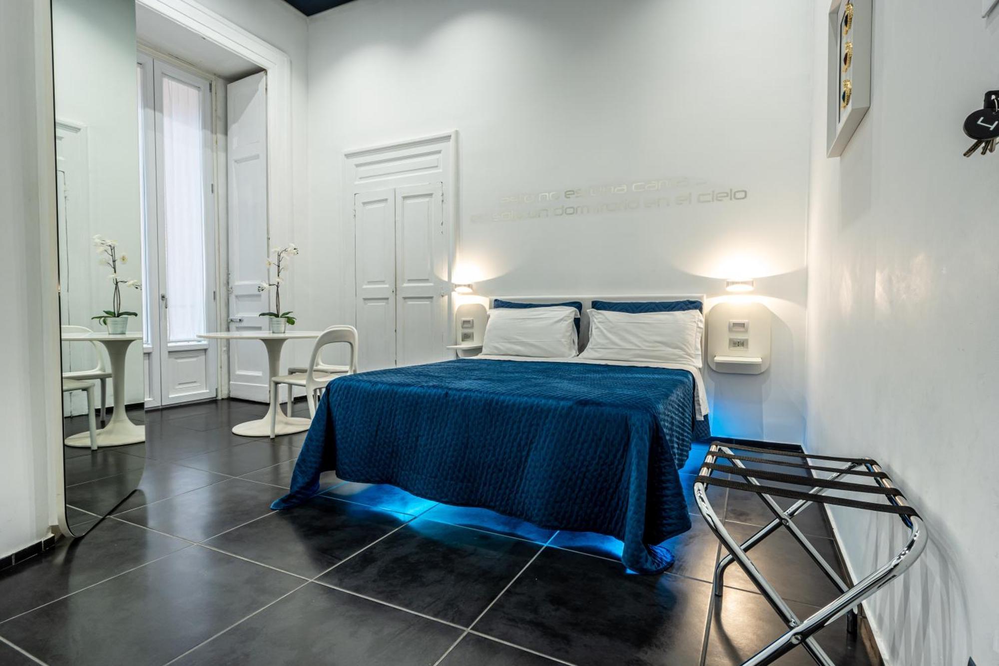 Bed & Breakfast Skyhouse Chiatamone 2*