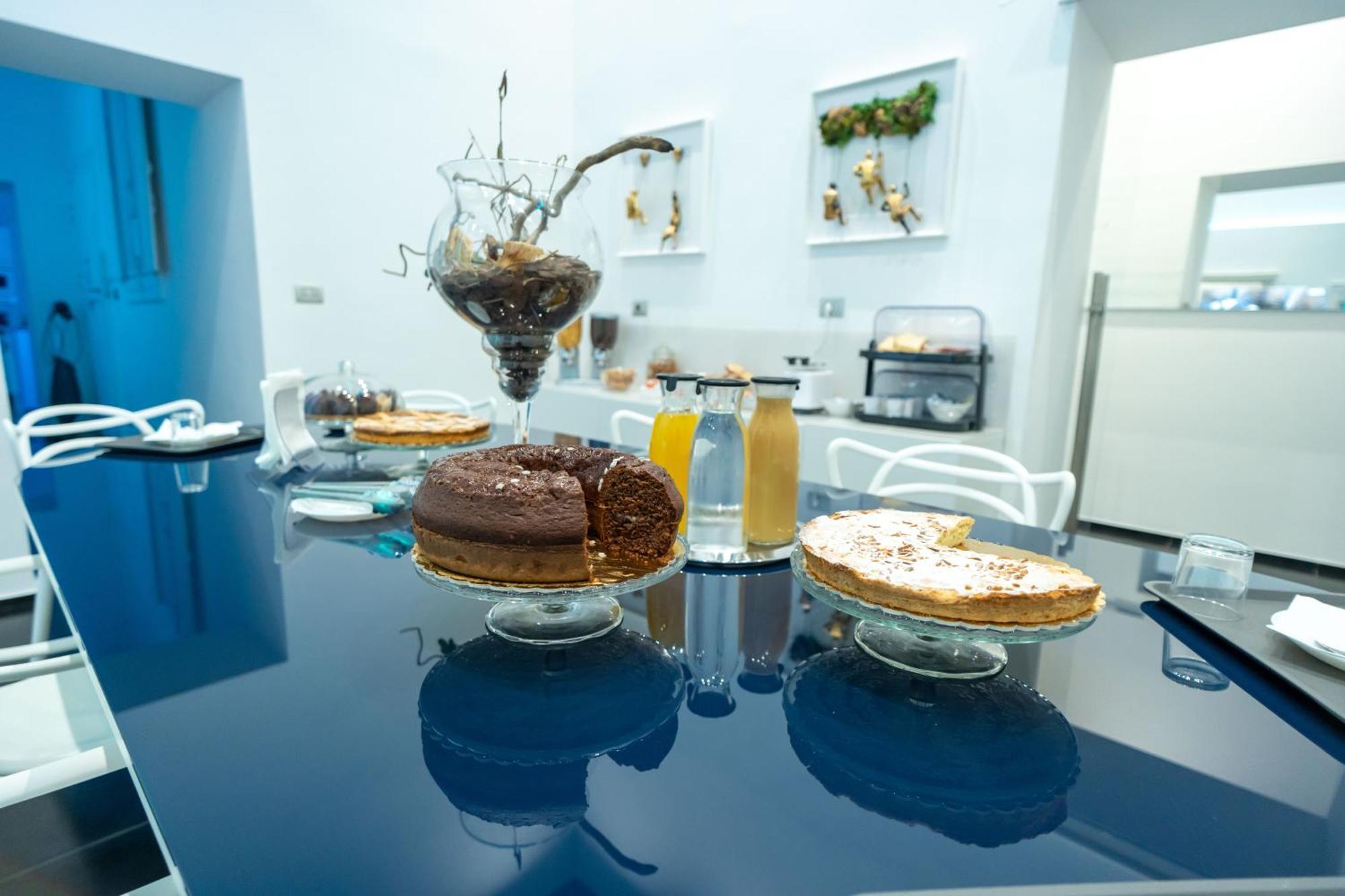 Skyhouse Chiatamone Bed & Breakfast 2*